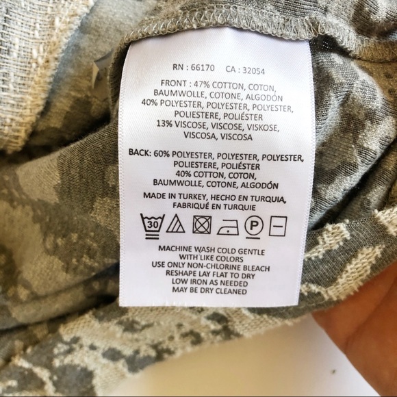 Anthro Akemi & Kim grey high low sleeveless top - Picture 6 of 8